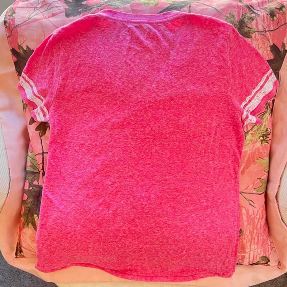 aeropostale tate mcrae inspired y2k hot pink jersey 87 t shirt - Picture 3 of 8